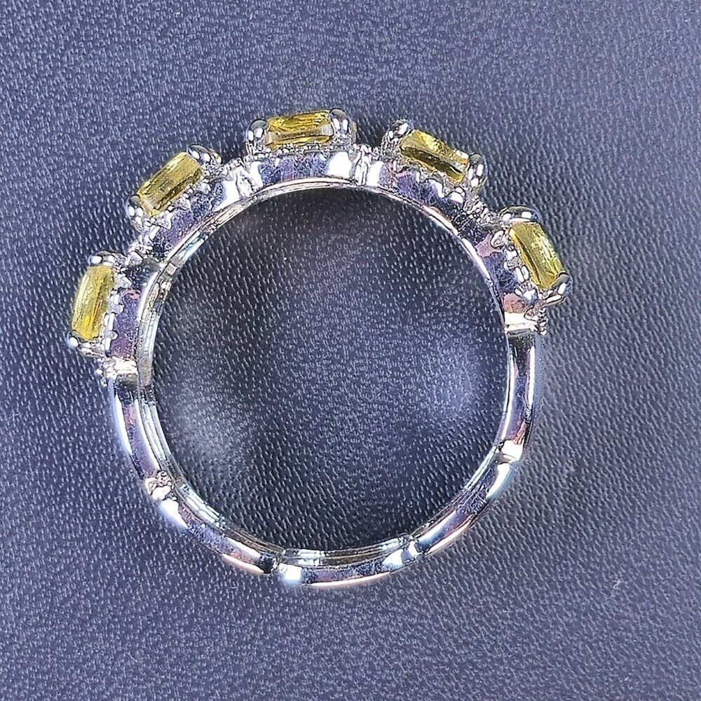 Statement Ring With Five Large Yellow Rhinestones Size 9.5 (NWOT) - Picture 3 of 5
